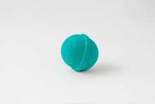 Load image into Gallery viewer, Sea La Vie Bath Bomb