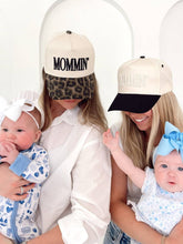 Load image into Gallery viewer, Mommin' - Vintage Trucker Hat