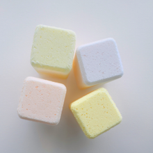 Load image into Gallery viewer, Pineapple Mimosa Bath Bomb Set - Bubbly Bathtub Cocktails