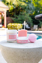 Load image into Gallery viewer, Magnolia Bath Bomb