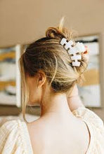 Load image into Gallery viewer, Classic Hair Clip | large. | Coconut White