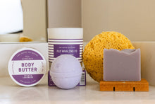 Load image into Gallery viewer, French Lavender Bath Bomb