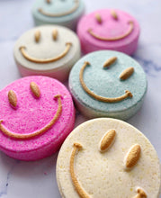 Load image into Gallery viewer, Happy Bath Bomb (Emoji, Smiley)
