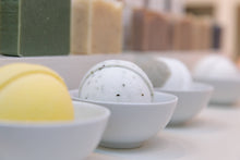 Load image into Gallery viewer, Spearmint & Eucalyptus Bath Bomb