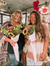 Load image into Gallery viewer, Buy One, Give One Bouquet