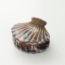 Load image into Gallery viewer, Calacatta Seashell Claw Clip - Small
