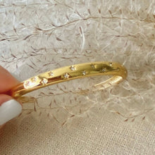 Load image into Gallery viewer, Stars bangle 18k gold plated stainless steel zirconia layer
