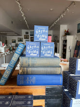 Load image into Gallery viewer, Mariner&#39;s Moon® Bath Bomb
