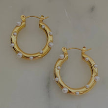 Load image into Gallery viewer, Pearls Gold Hoop Earrings Stainless Steel waterproof
