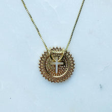 Load image into Gallery viewer, Shine Circle Cross Necklace
