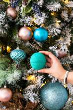 Load image into Gallery viewer, Sea La Vie Bath Bomb
