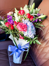 Load image into Gallery viewer, Sweet Thing
