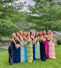 Load image into Gallery viewer, Prom Handheld Bouquet
